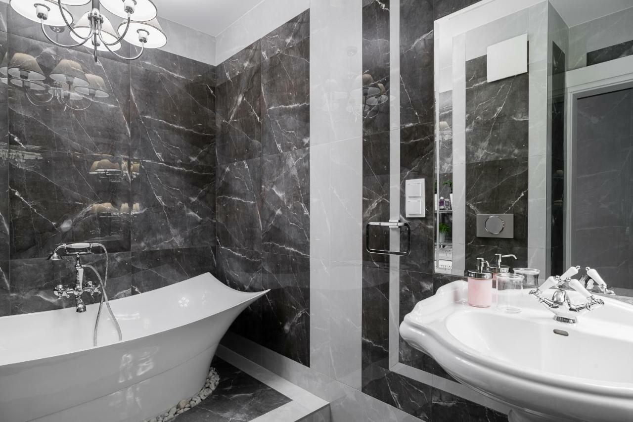 Queen Apartment Gdynia Bagian luar foto